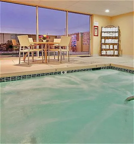 Holiday Inn Express Las Vegas-Nellis By Ihg 3*,